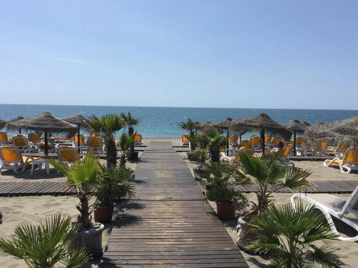 Aparment Neptuno- Located On The Promenade A Few Metres From The Beach. Estepona Exterior photo