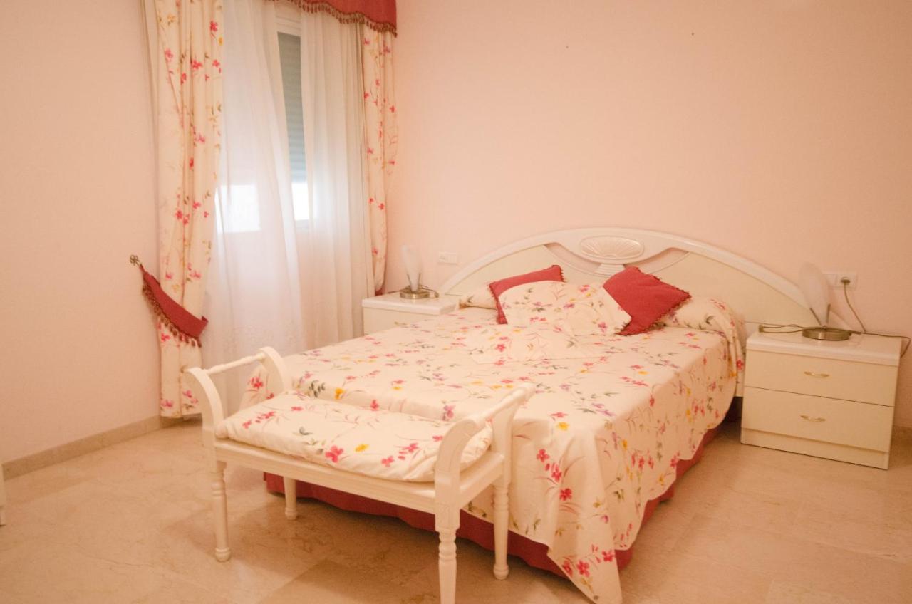 Aparment Neptuno- Located On The Promenade A Few Metres From The Beach. Estepona Exterior photo