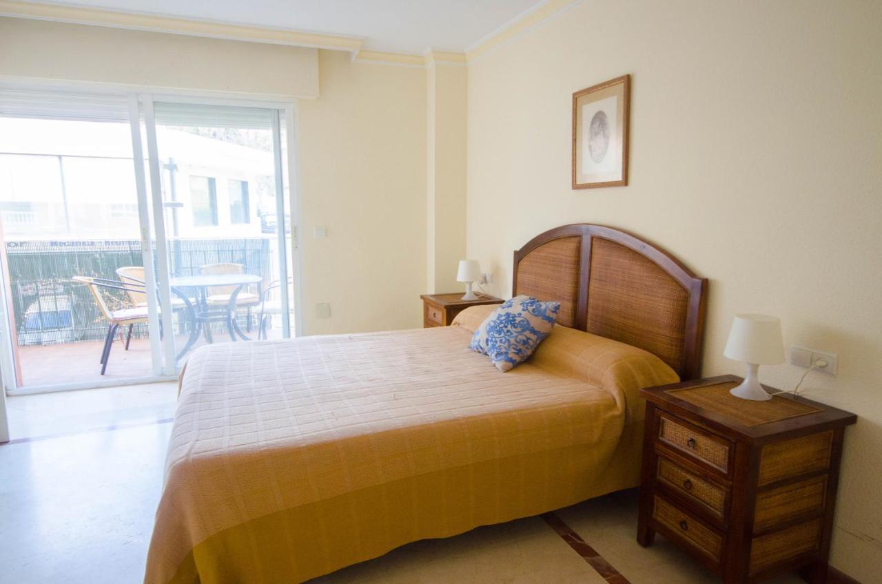 Aparment Neptuno- Located On The Promenade A Few Metres From The Beach. Estepona Exterior photo