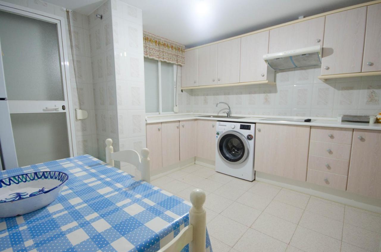 Aparment Neptuno- Located On The Promenade A Few Metres From The Beach. Estepona Exterior photo